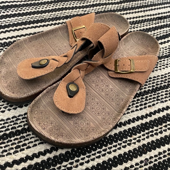 muk luks jorgia women's sandals